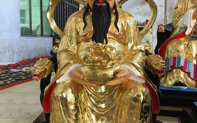 玻璃鋼漆金財(cái)神坐像企業(yè)招財(cái)財(cái)神雕塑