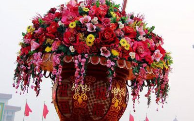 景區玻璃鋼彩繪仿真花朵大花籃雕塑