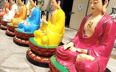 景區大型玻璃鋼彩繪佛像三圣佛雕塑