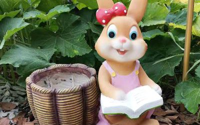 動物園玻璃鋼卡通彩繪兔子雕塑