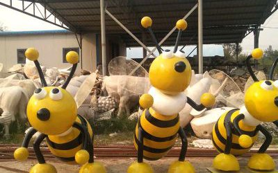 商業街公園擺放彩繪黃色玻璃鋼卡通蜜蜂雕塑