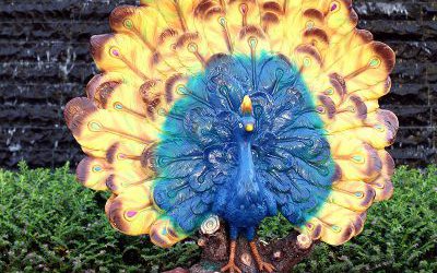 城市廣場玻璃鋼彩繪創意孔雀雕塑